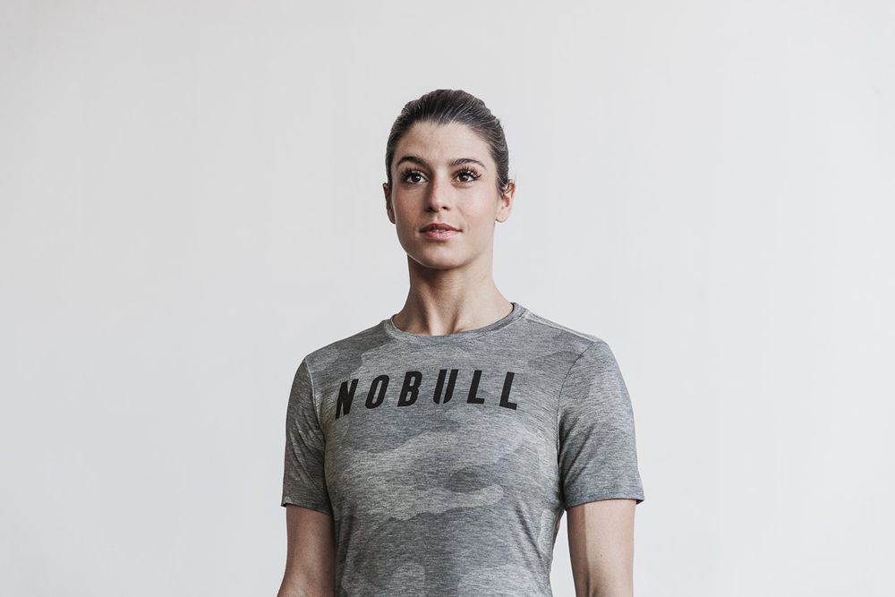 T-Shirts NOBULL Femme Grise Camouflage - NOBULL,France (9480-SWGYV)